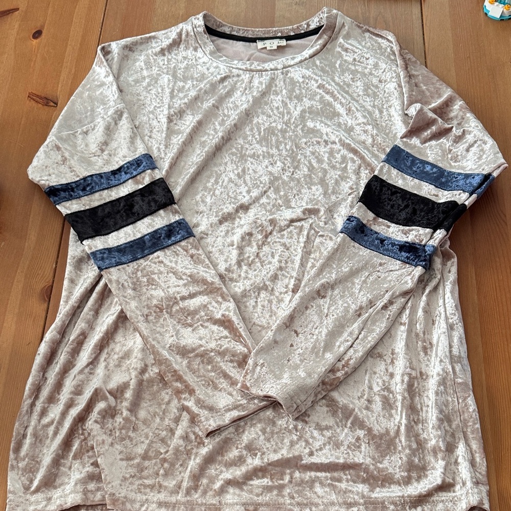 NEW! POL Oversized Velvet Top with Black and Blue Striped Sleeves Size S